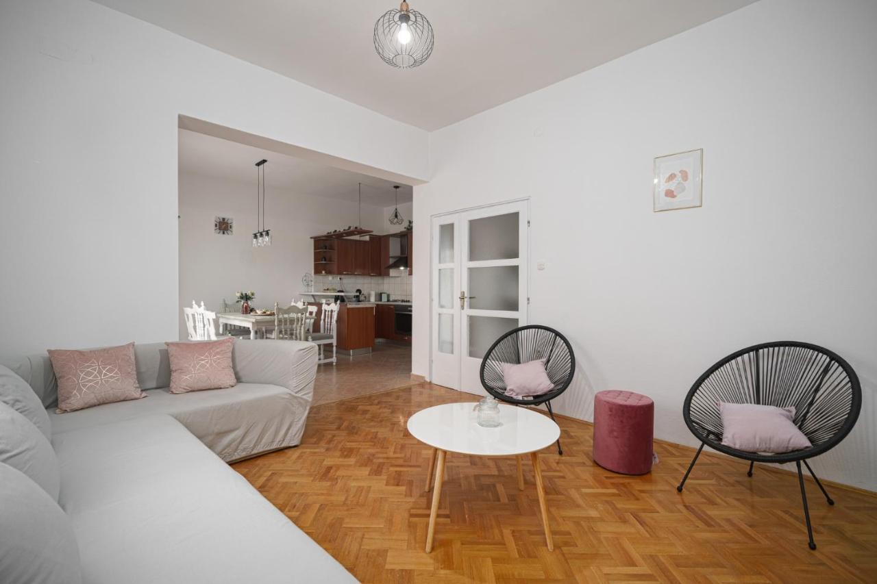 Apartman Rusula 보디체 외부 사진