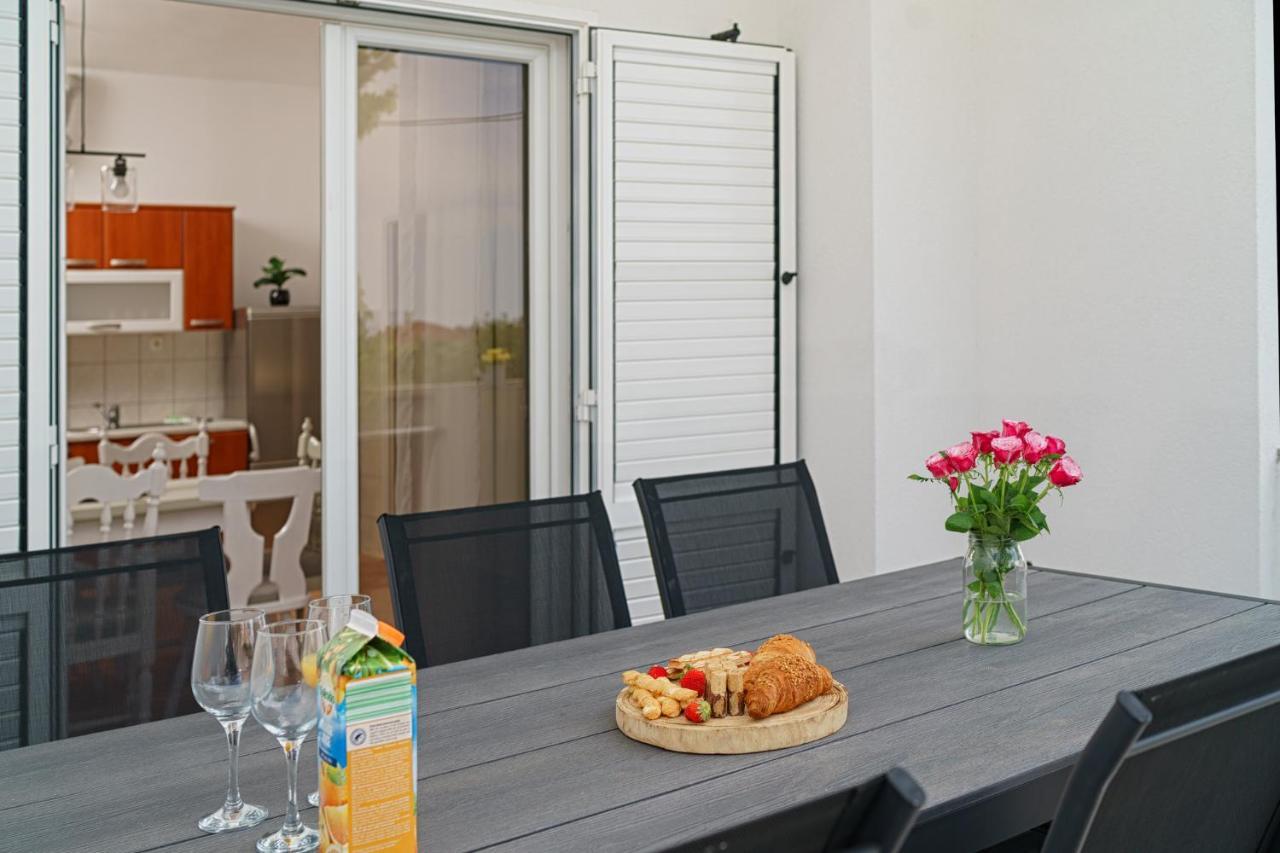 Apartman Rusula 보디체 외부 사진