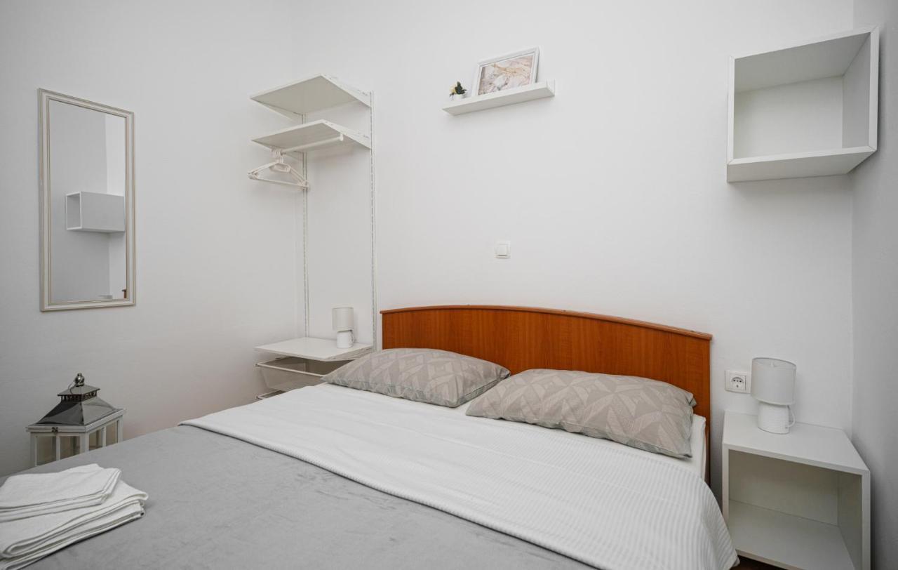 Apartman Rusula 보디체 외부 사진